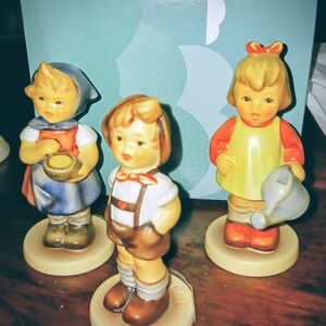 3 Hummels Goebel 3-1/2"  Figurines